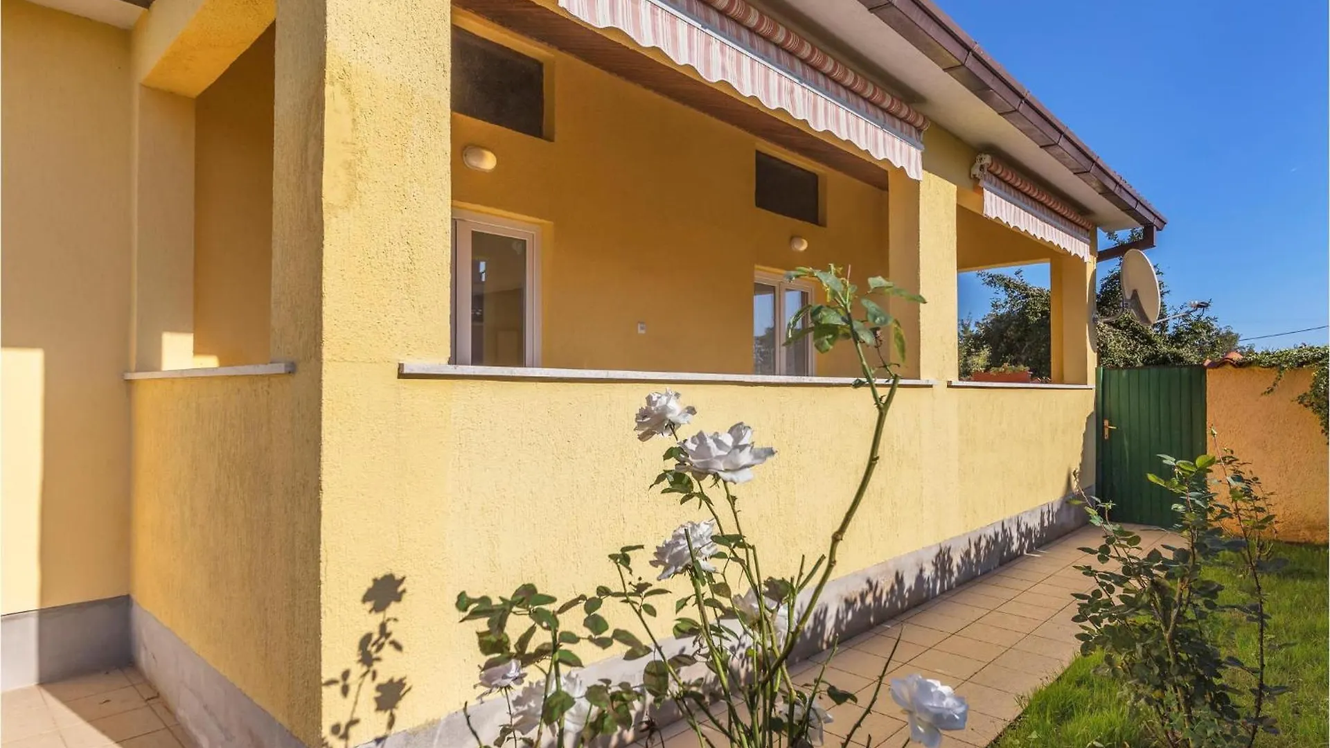 3 Bedroom Gorgeous Home In Labin ラビン 0*,